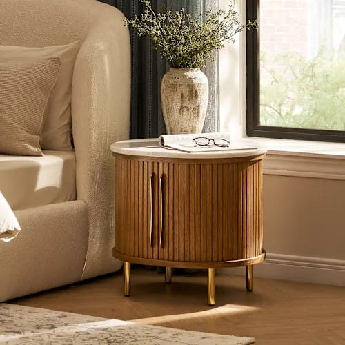 طاولة جانبية هاربر من الرخام مع مساحة تخزين