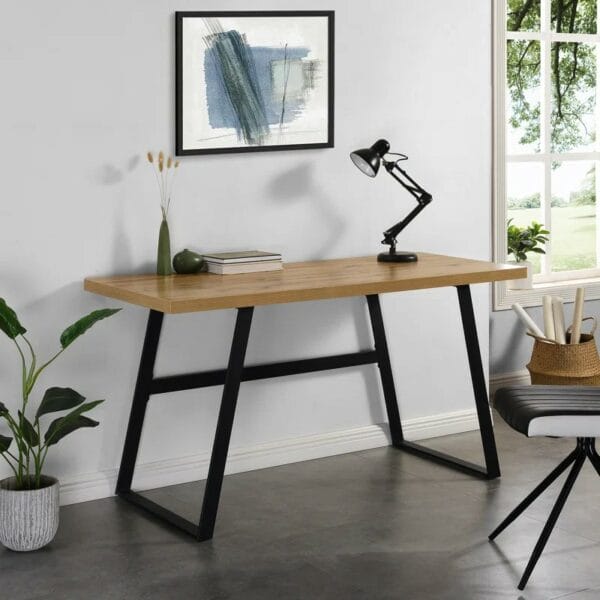 Rachelle Desk