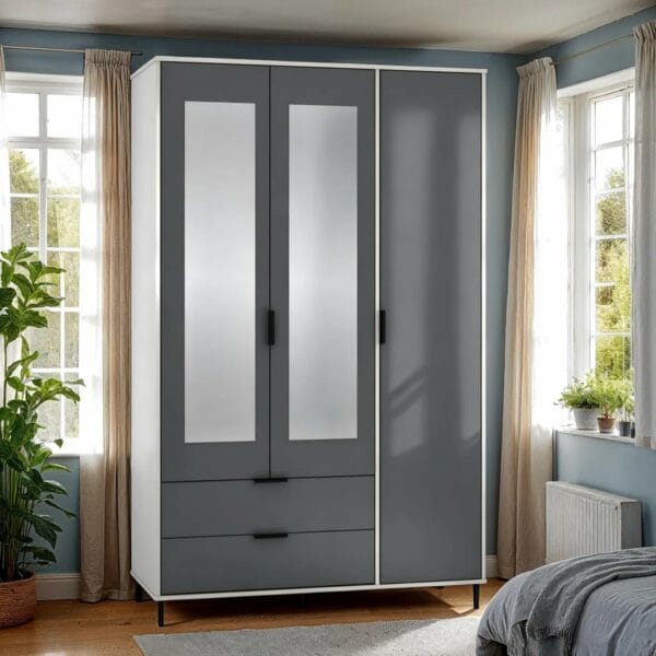 Roseanne 3 Door Wardrobe