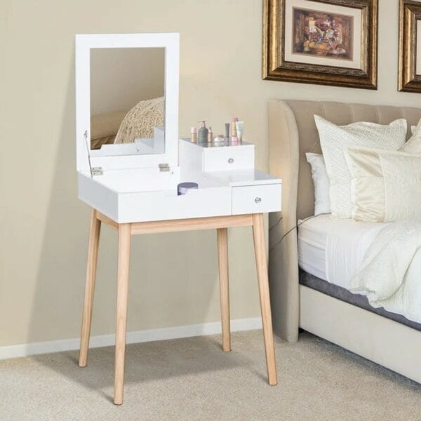 Chanhassen Dressing Table with Mirror