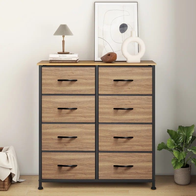 8 Drawer chest of drawers
