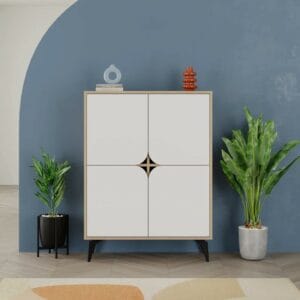 خزانة مربعة الشكل بأبواب