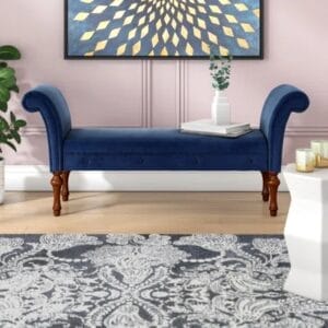 مقعد كلاسيكي من البوليستر المنجد