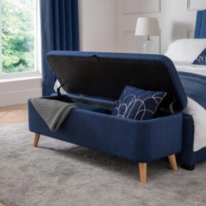 صندوق بطانيات ملون