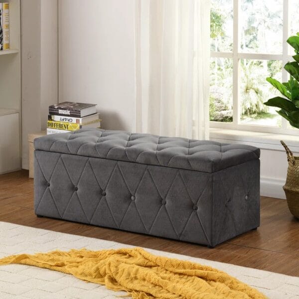 Campanella Blanket Chest